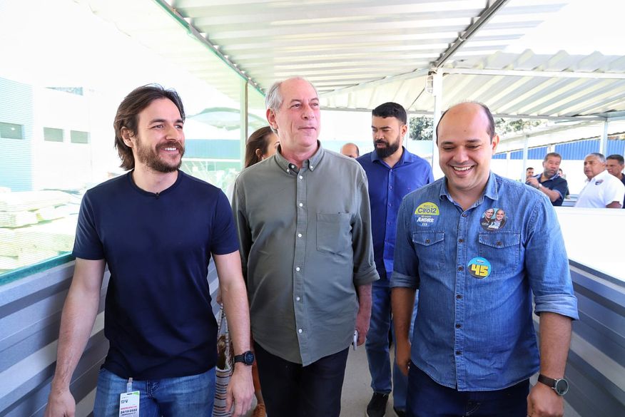 Pedro Cunha Lima acompanha Ciro Gomes em visita Campina Grande